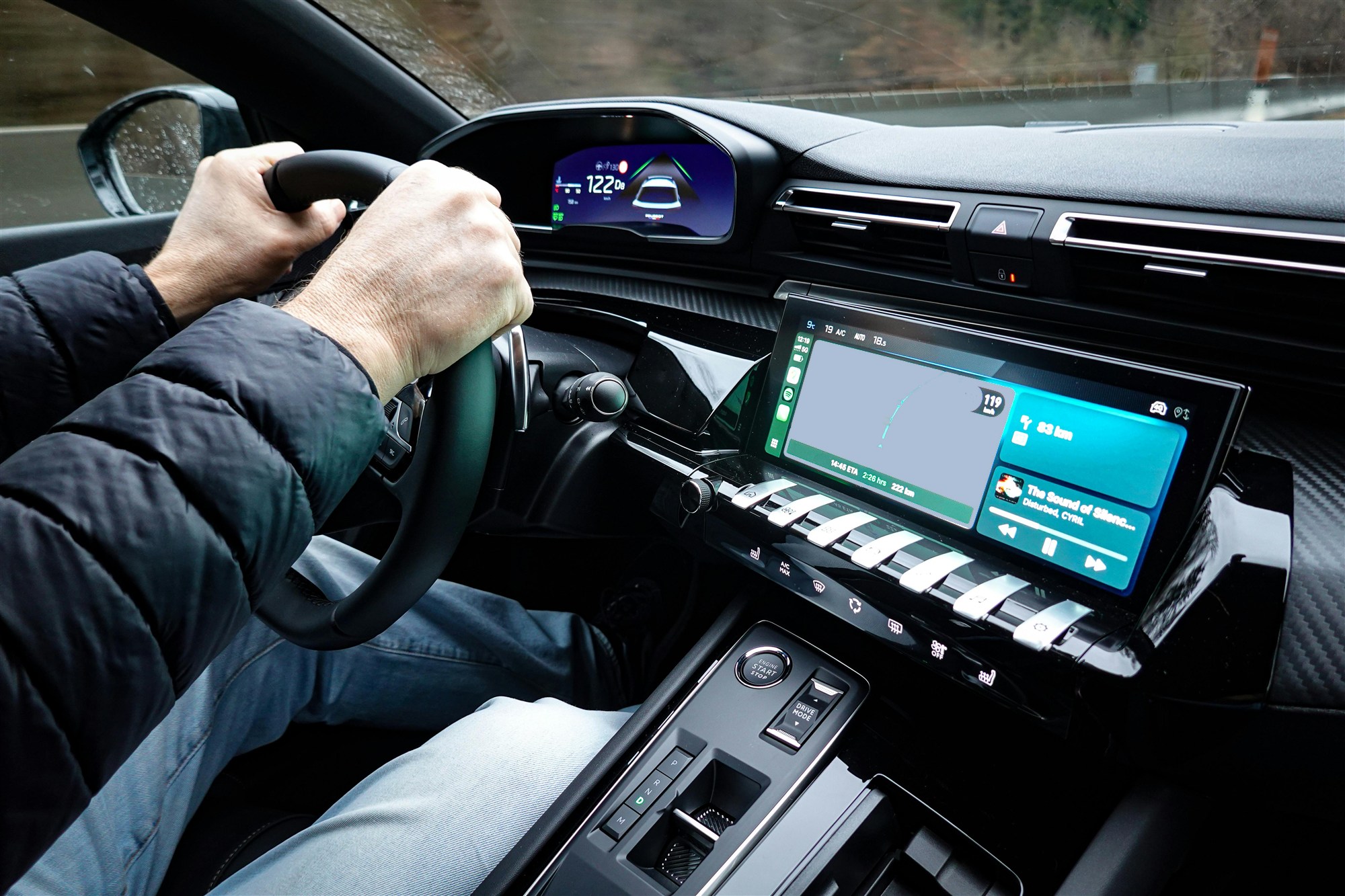 Laden von Elektrofahrzeugen an oeffentlichen Ladestationen